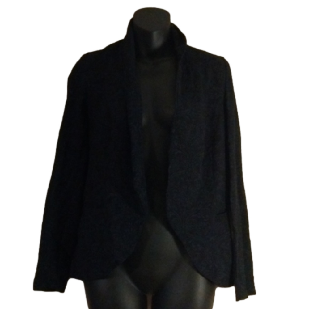 Bar III size xs lighter weight blazer/ jacket.Great for work and events.